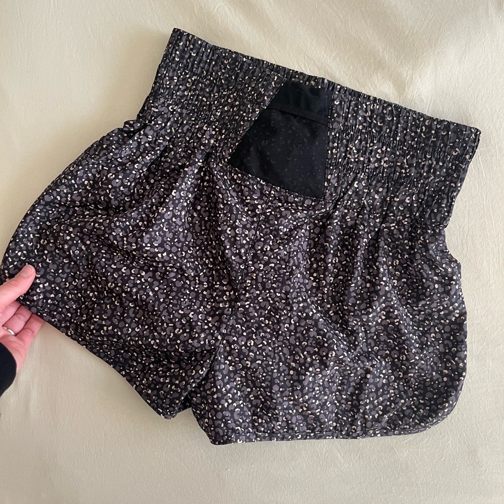 FREE PEOPLE athletic shorts (M) - Picture 6 of 7
